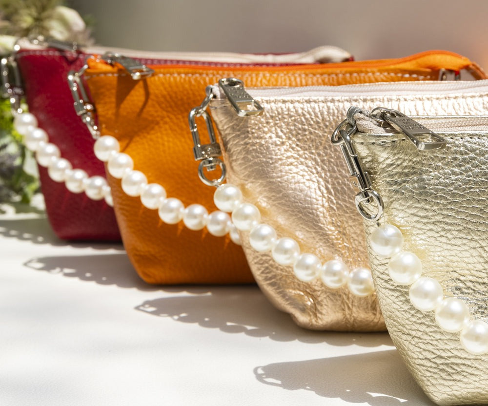 Pouch with Pearl Handle – SA Logo 1738-sa