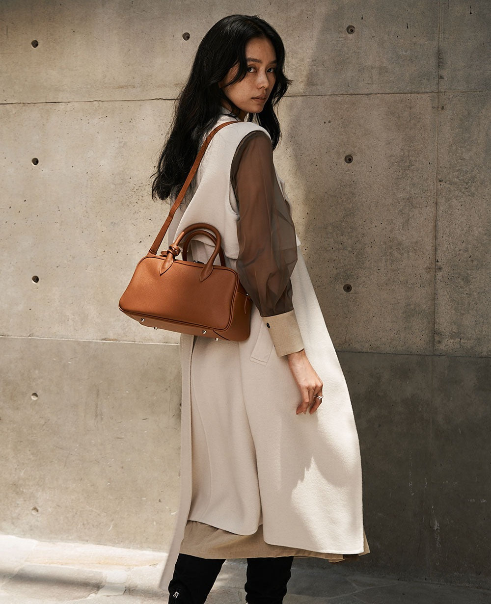 GAIEN East-West 2-Way Boston Bag in Grained Calfskin 1828-bx