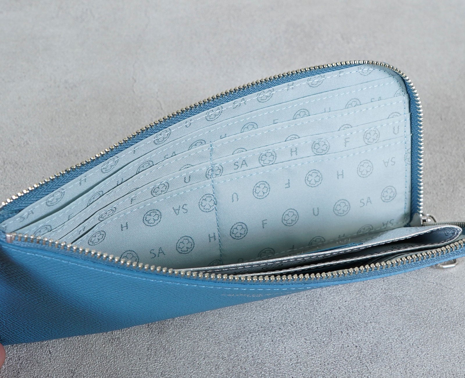 Bi-Fold Long Wallet 1855-bx