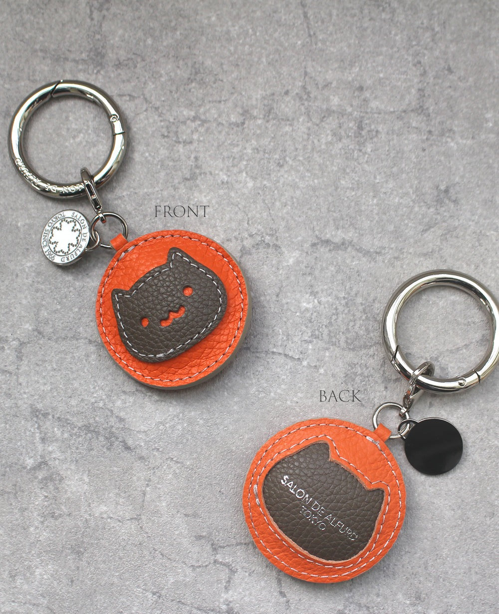 Cat Round Charm 1874