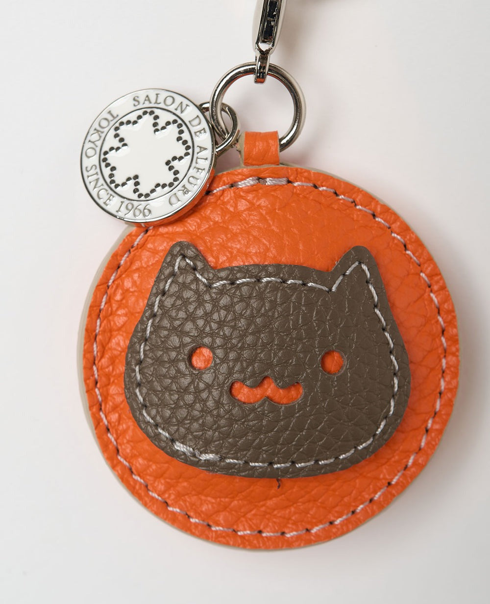 Cat Round Charm 1874