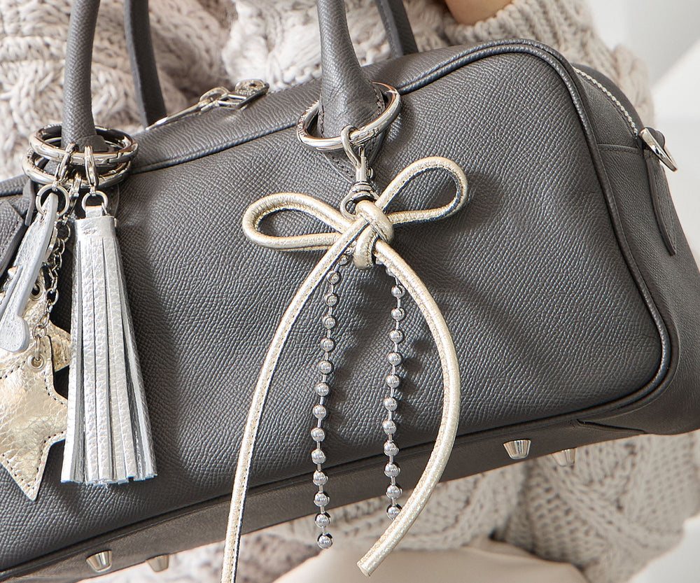 Ribbon Charm 1935