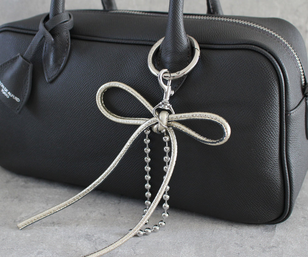 Ribbon Charm 1935