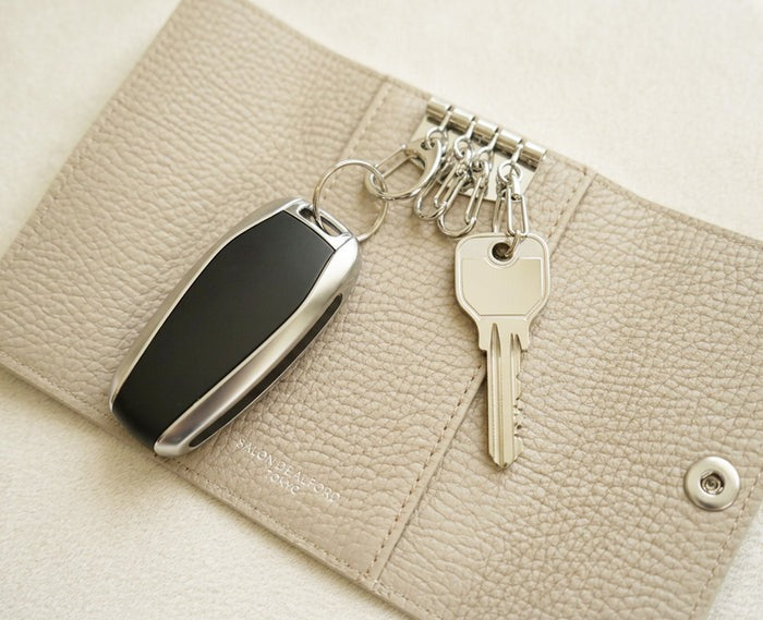 Star-Embossed Key Case 2010