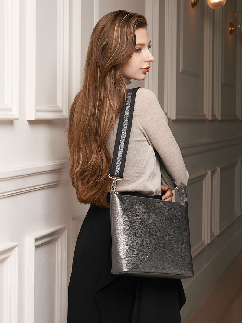 Smile Horizontal Pochette M size 1331