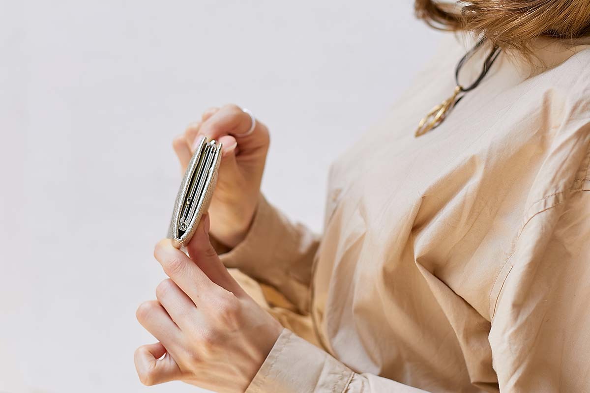 Smile Clasp Coin Case 1712