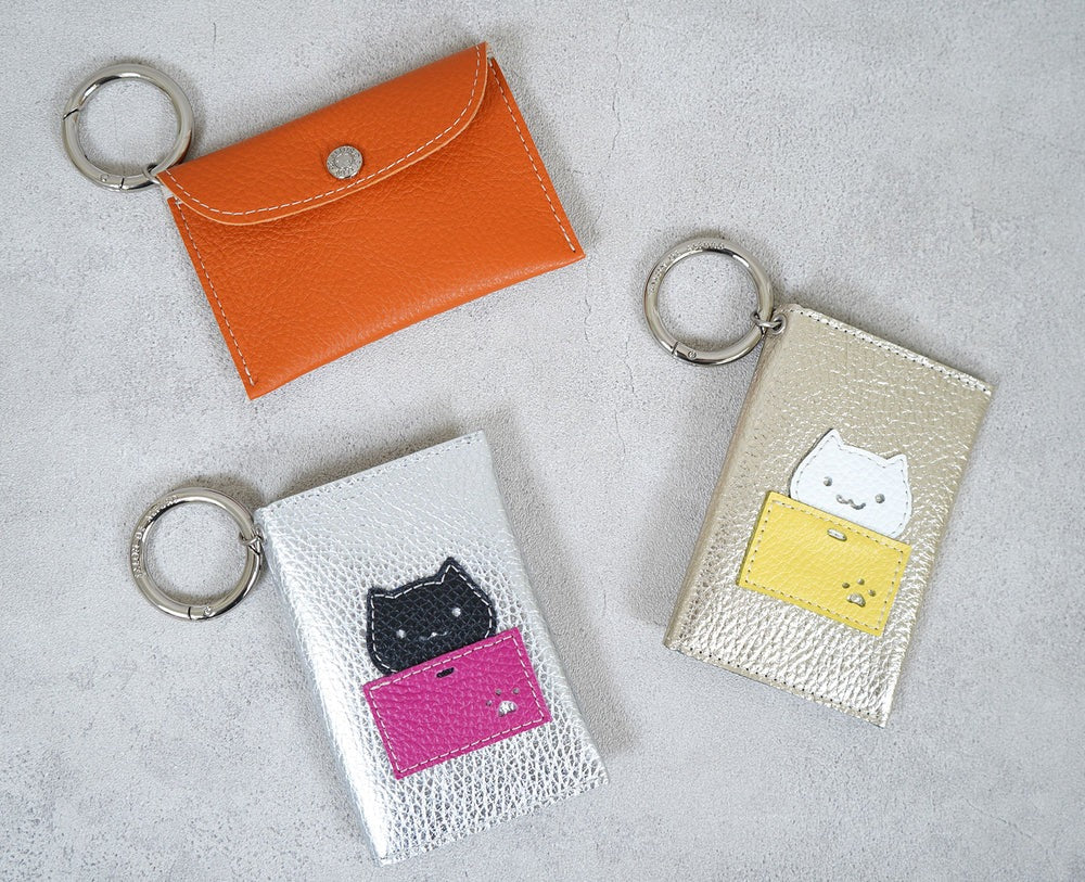 Cat Multi-Flap Mini Case & Charm 1868