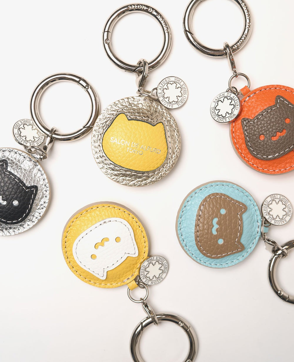 Cat Round Charm 1874