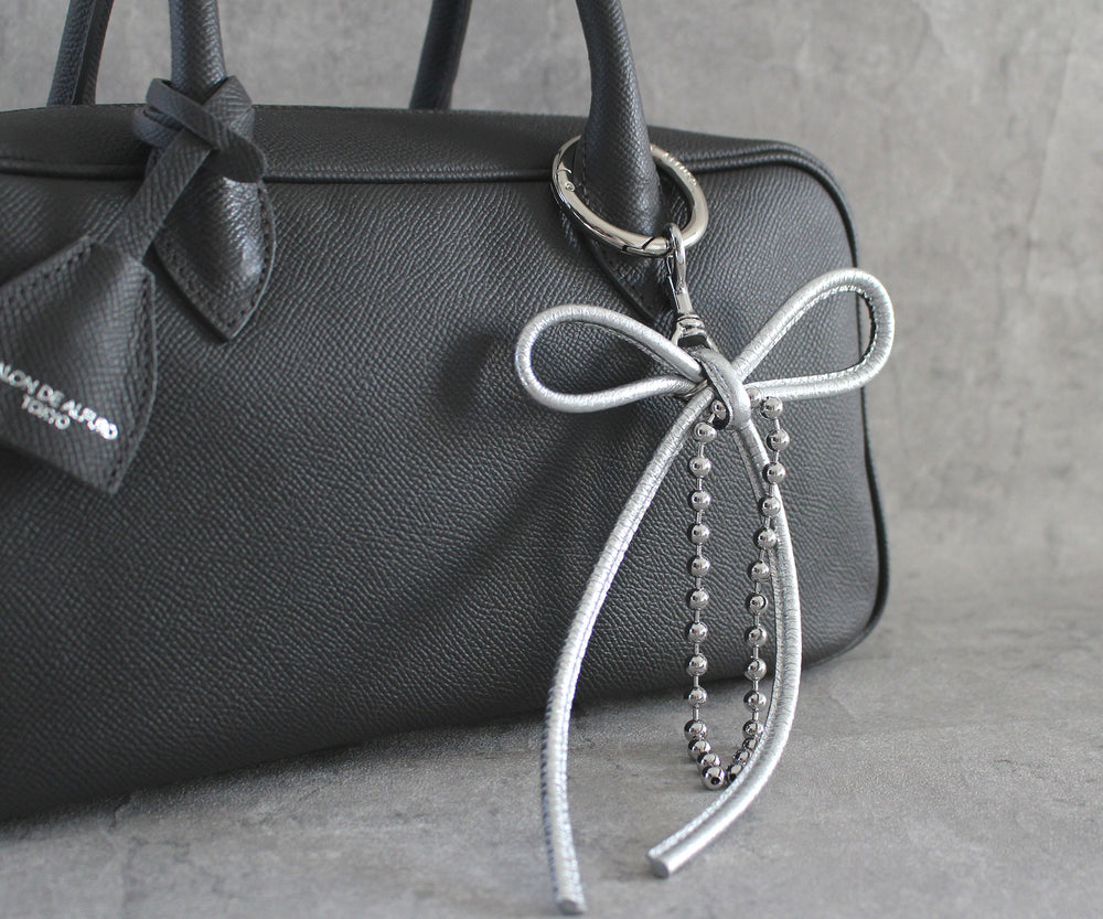 Ribbon Charm 1935