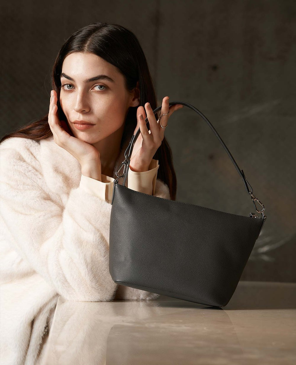 2-Way Carry Shoulder Bag 1938-gr