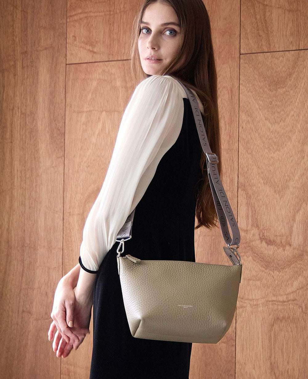 Carry 2-Way Shoulder Bag – Double-Face Leather Version 1985-wf