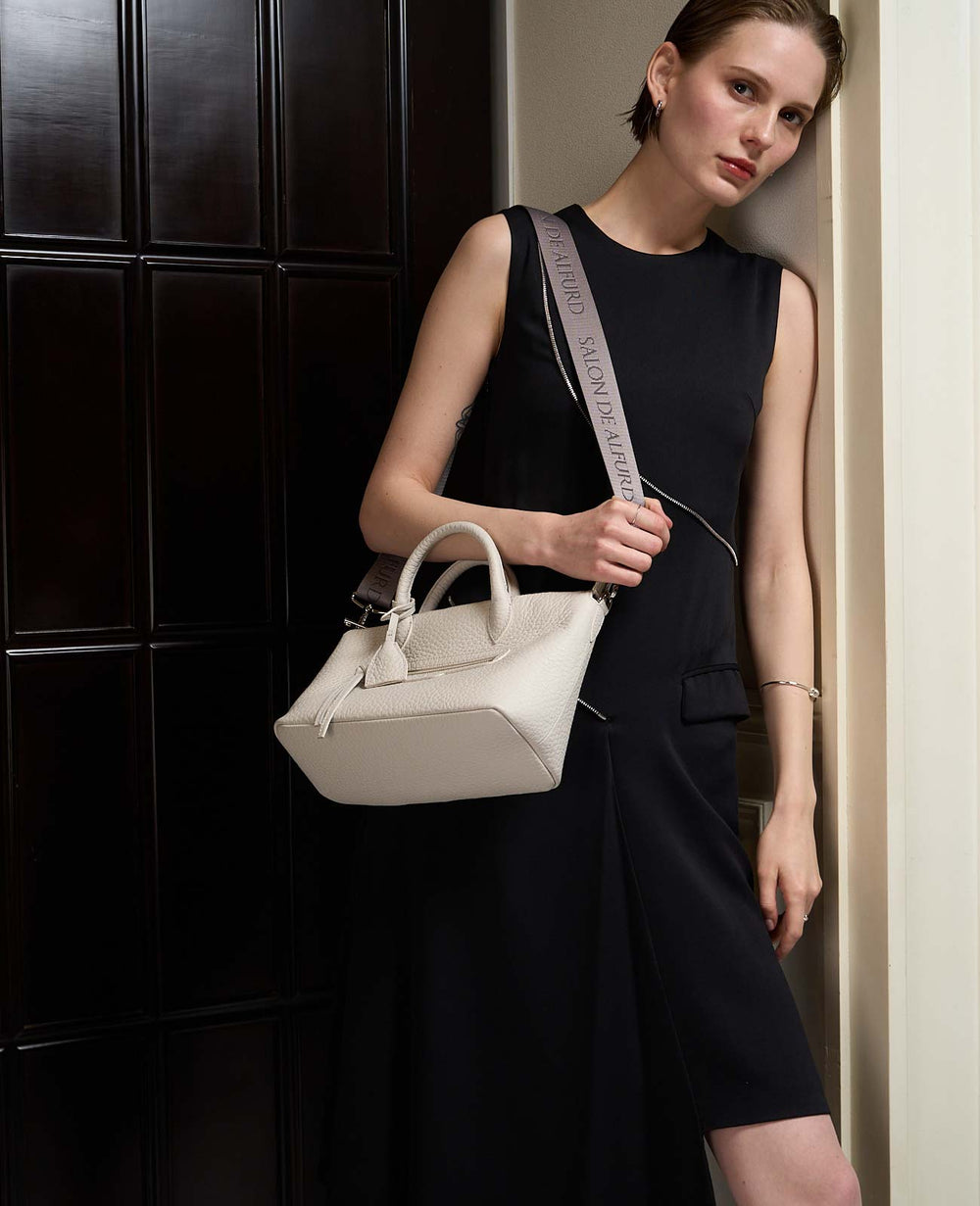 GAIEN East-West 2-Way Shoulder Bag M 1990-wf