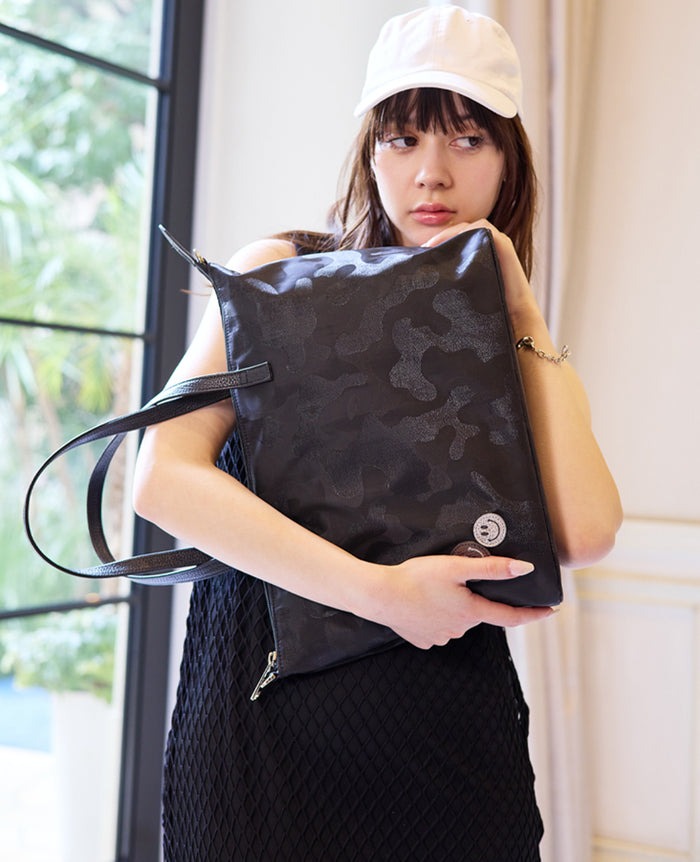Smile Glitter Camouflage Francesca Tote Bag 2011